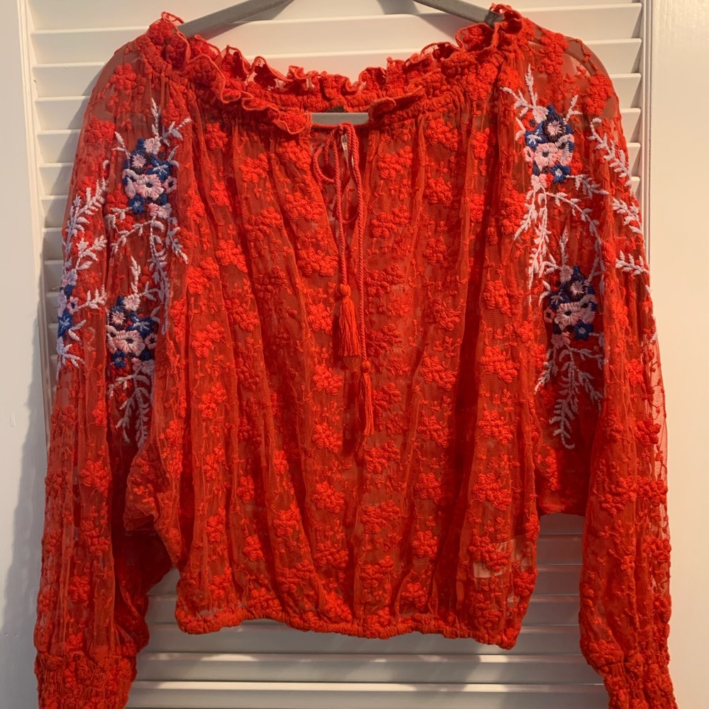 Free People Lace Top size XS. Very lightly worn